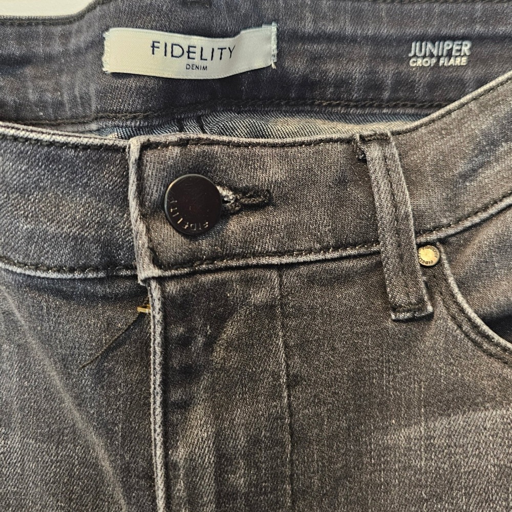 Fidelity Black Washed Crop Flare‎ Jeans Size 28 Raw Hem Distressed Edgy Neutral - Picture 9 of 13